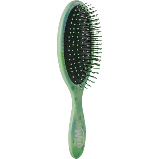 Wet Brush Original Princess Guiding Spirit Detangling Brush - Disney's Frozen 2, Sisters - All Hair Types - Ultra-Soft IntelliFlex Bristles Glide Through Tangles with Ease - Protects Against Split End