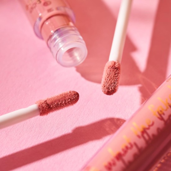 essence what the fake! Plumping Lip Filler, Lip Gloss, No. 02, Nude, Moisturising, with Vitamins, Cooling, Shiny, Vegan, Perfume, Alcohol, Parabens, Pack of 1 (4.2 ml) essence what the fake! Plumping Lip Filler, Lip Gloss, No. 02, Nude, Moisturising, with Vitamins, Cooling, Shiny, Vegan, Perfume, Alcohol, Parabens, Pack of 1 (4.2 ml)