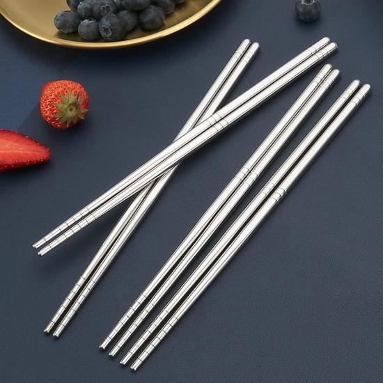 Xihuimay 5 Pairs 304 Stainless Steel Chopstick Set Non-Slip Chop Stick Pack 9 inches Metal Chopsticks Easy to Use Utensils Chinese Japanese Korean Chopstick for Cooking Eating Dishwasher Safe, Silver