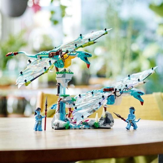 LEGO® Avatar Jake & Neytiri’s First Banshee Flight 75572 Building Toy Set (572 Pcs) LEGO® Avatar Jake & Neytiri’s First Banshee Flight 75572 Building Toy Set (572 Pcs)