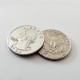 fashion mania Hinged Bite and Folding Quarter Coin, Magic Trick Cool Quarter for Pranks, Tricks and More