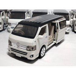 Maket Miniature Model Car Microbus Metal Opening Doors Hood Bag Sound And Light Size 1/32 White