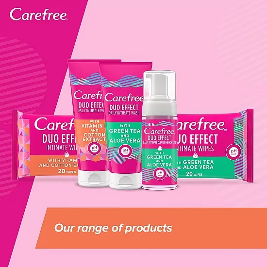 CAREFREE Daily Intimate Cleansing Mousse Duo Effect with Green Tea and Aloe Vera, 150 ml