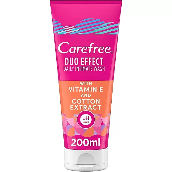 CAREFREE Daily Intimate Cleansing Mousse Duo Effect with Green Tea and Aloe Vera, 150 ml