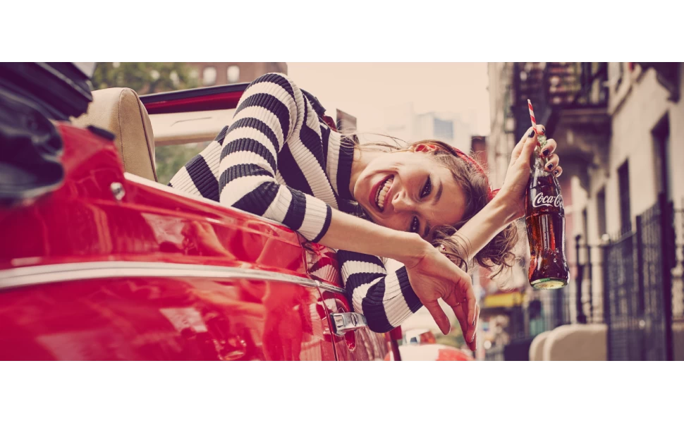 Coca-Cola-Can-300-ml-B0B37QJQHM